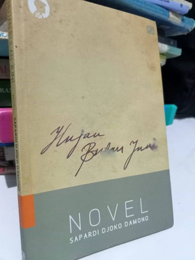 Aspek Sosial Budaya Pada Novel Hujan Bulan Juni Karya Sapardi Djoko