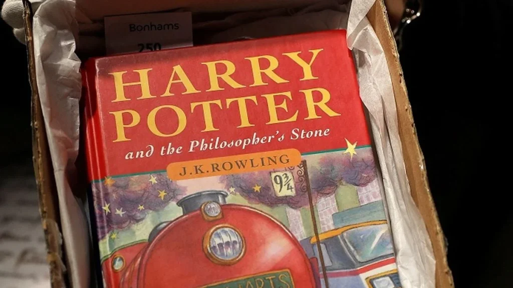 Dari Buku Ke Layar Kaca: Film Adaptasi Novel yang Sukses Tayang di