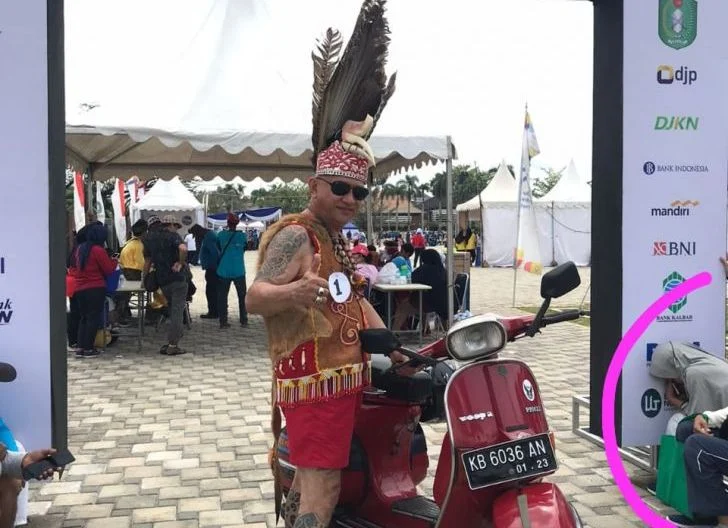 Jadi Pusat Perhatian pada Peringatan Hari Oeang ke-76 di Kalbar, Busana