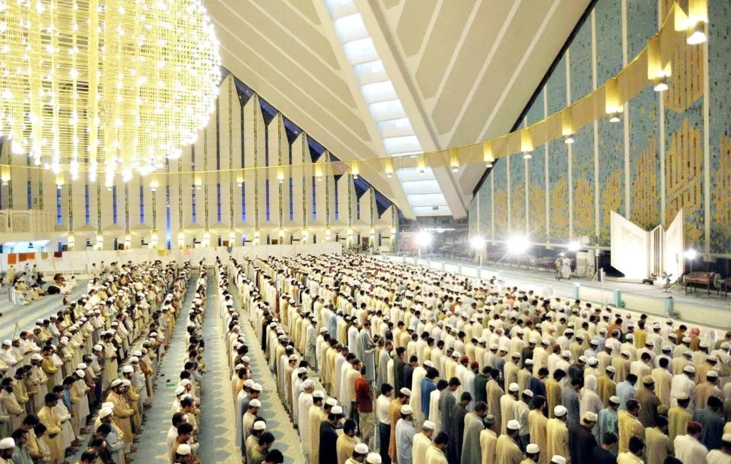 Manfaat Emosional dan Spiritual dari Novel Tarawih Keluarga